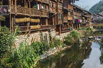 Streamside-Dong-Village